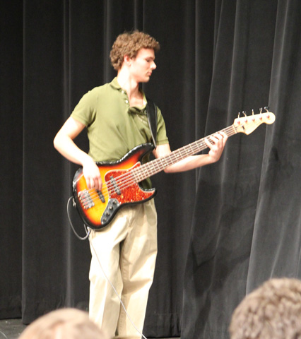 Patrick - Bass